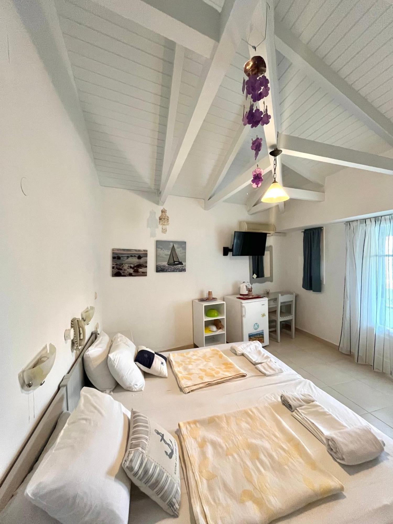 Hotel Selini Áyios Nikítas Extérieur photo